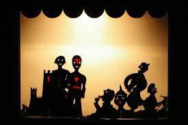 teatro de sombras: Lucas e Pandora